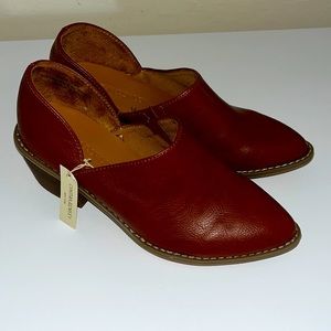 NWT Cynthia Rowley Eddie Booties 7.5